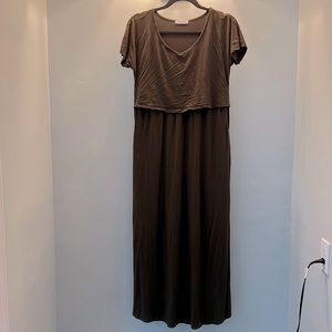 Maternity/Nursing dress, size M